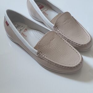 New Marc Joseph Leather Loafers Size 7